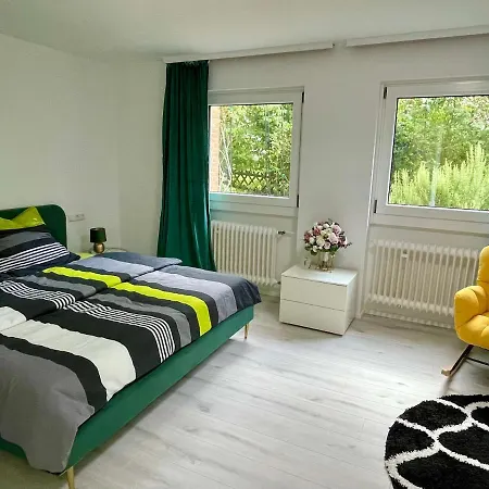 Gartenparadies Fereinhaus Fur Entspannung Oder Feierlichkeit Apartment